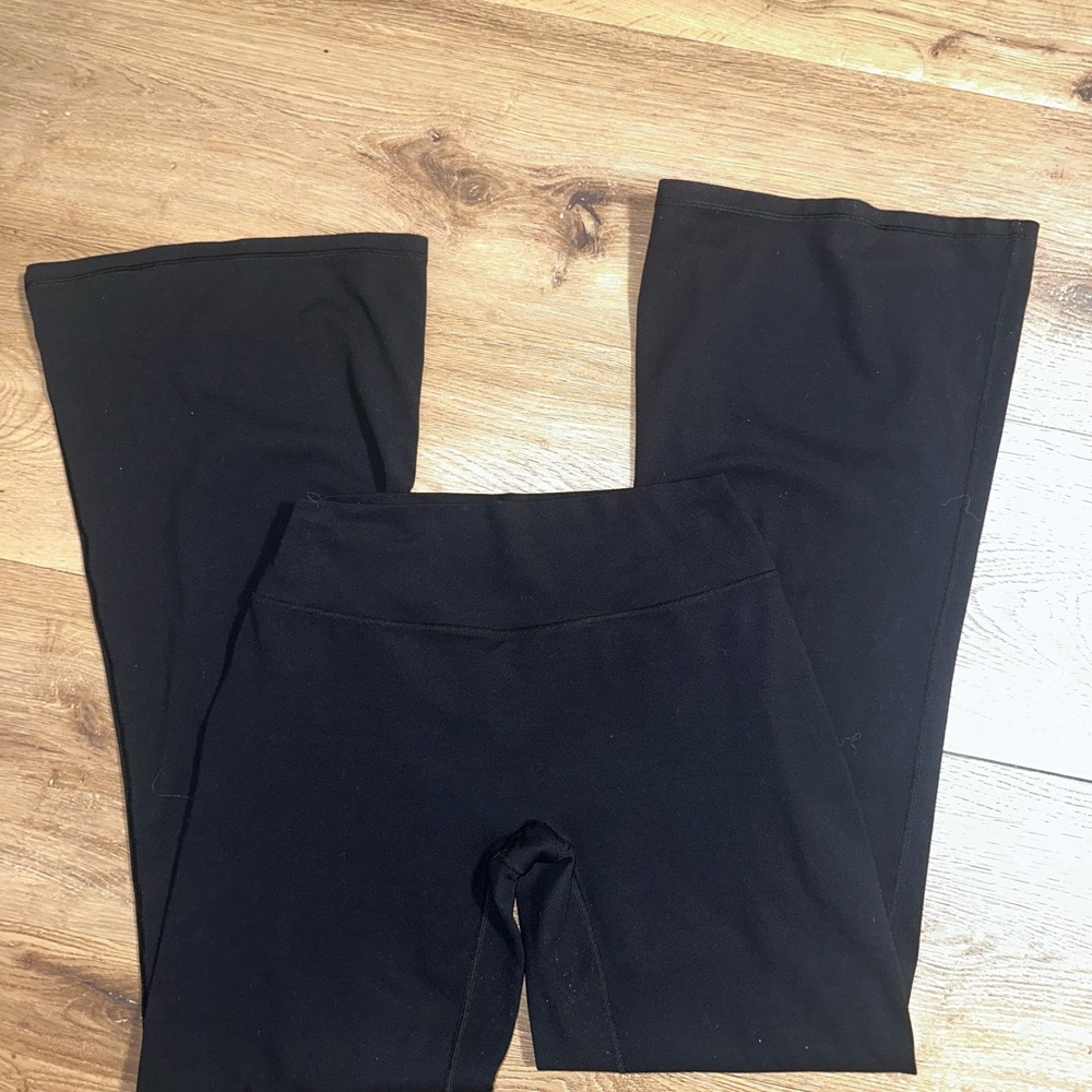 Oner Active Soft Motion Flare Black Leggings - image 2